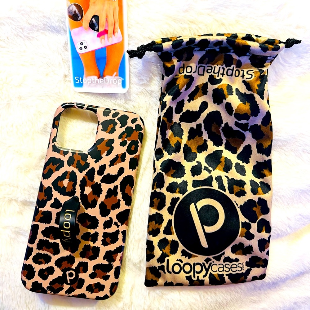 iPhone 12 loopy case Cheetah Print.